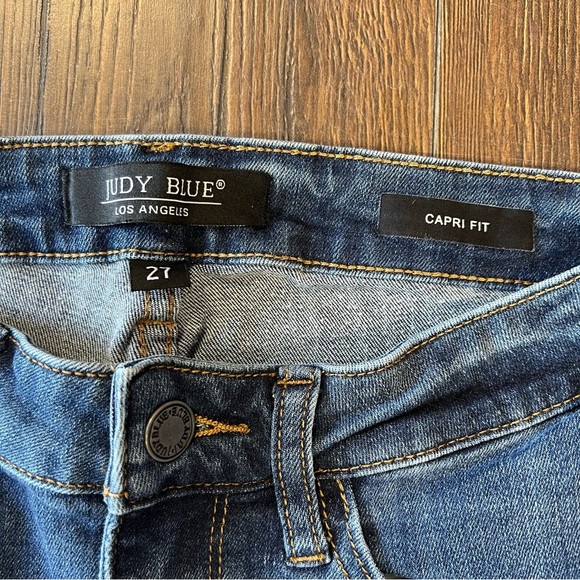 Judy Blue Mid Rise Capri SZ 27/4 - Picture 6 of 7